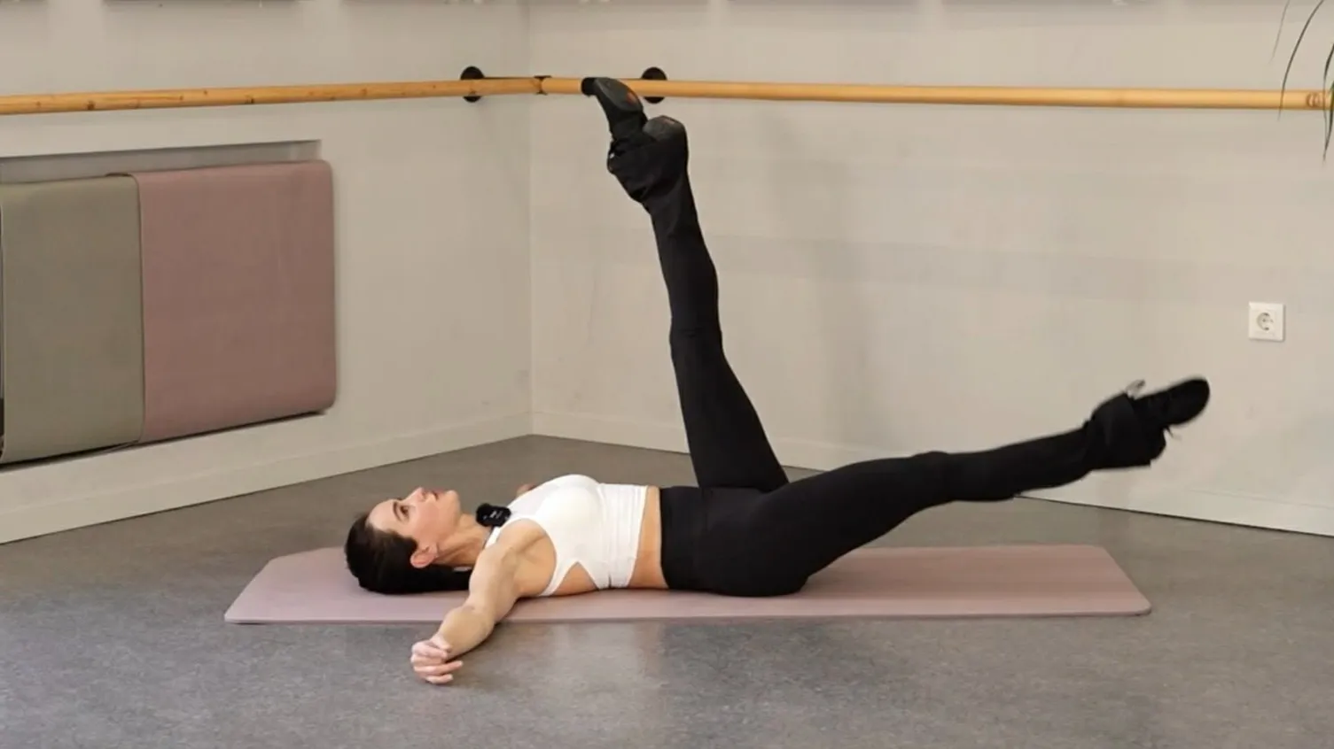 ბოდი ბალეტი - 15 წუთიანი მთლიანი სხეული, მუცლის პრესი